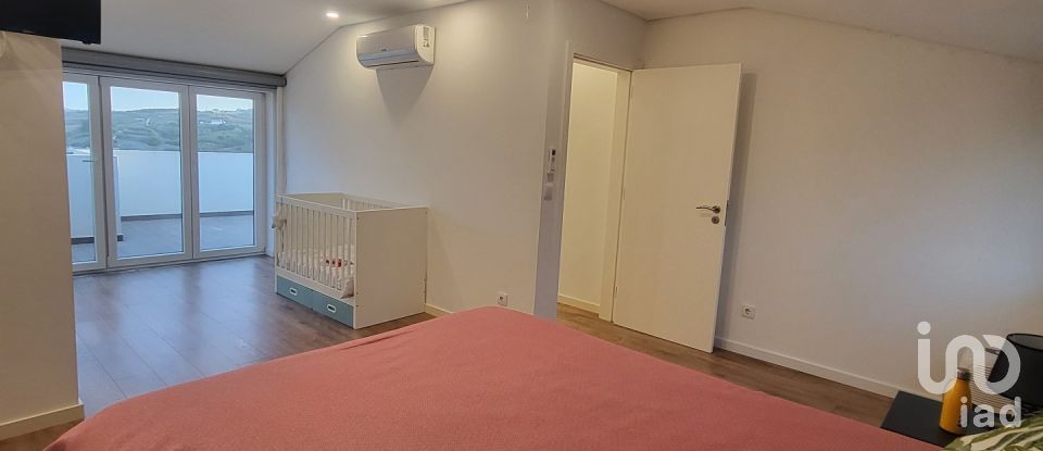 Casa T3 em Lourinhã e Atalaia de 150 m²