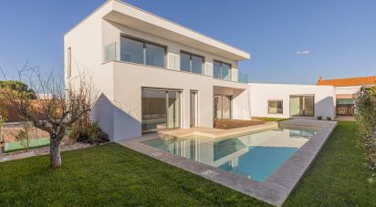 House T4 in Caparica e Trafaria of 180 m²