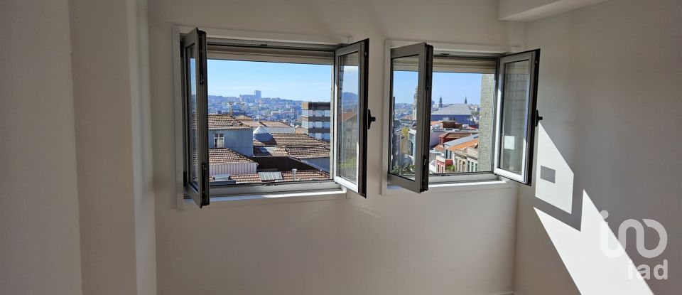 Apartment T4 in Cedofeita, Santo Ildefonso, Sé, Miragaia, São Nicolau e Vitória of 150 m²