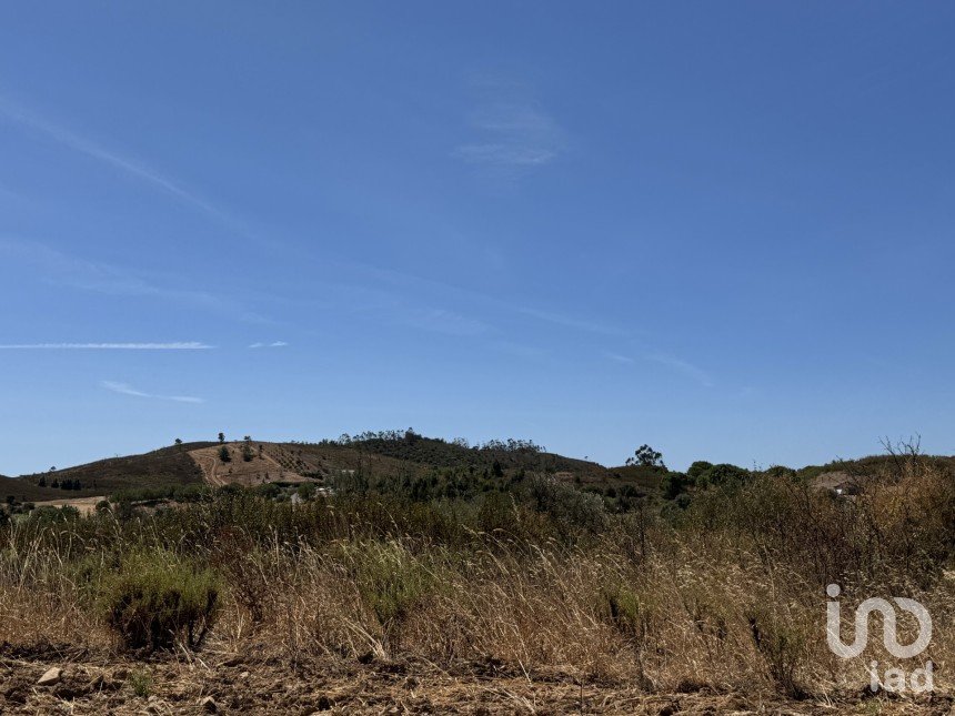 Moradia T3 em Mexilhoeira Grande de 178 m²