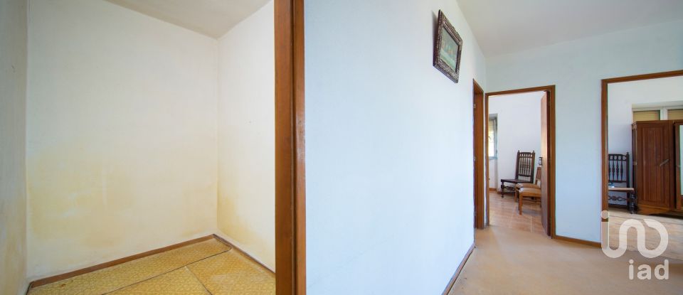 Moradia T3 em Lousã e Vilarinho de 279 m²