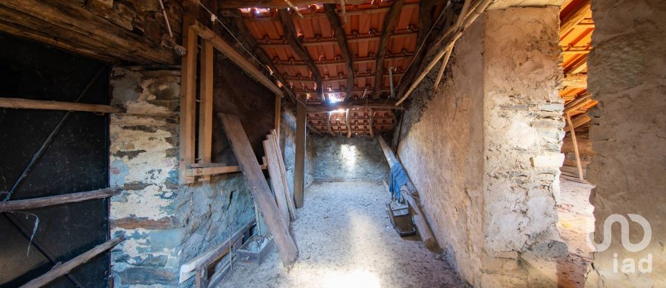 Moradia T3 em Lousã e Vilarinho de 279 m²