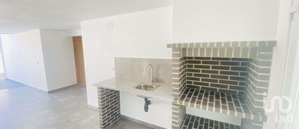 Maison T5 à Santo Isidoro de 232 m²