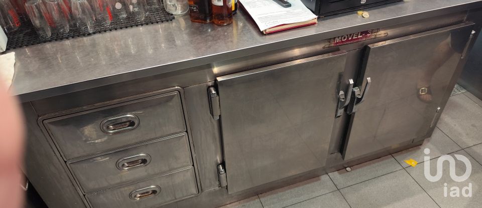 Boutique/Local commercial à Odivelas de 85 m²