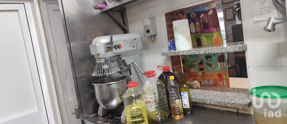 Boutique/Local commercial à Odivelas de 85 m²