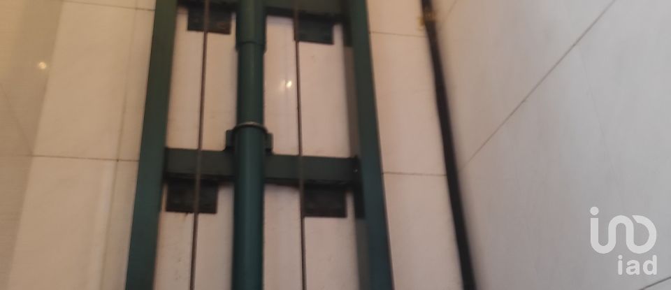 Boutique/Local commercial à Odivelas de 85 m²