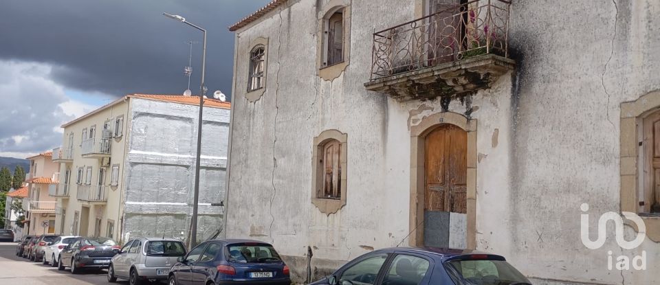 Moradia T0 em Vila Nova de Foz Côa de 1 664 m²