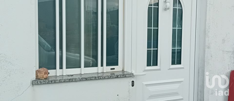 Moradia T4 em Lagoaça e Fornos de 136 m²