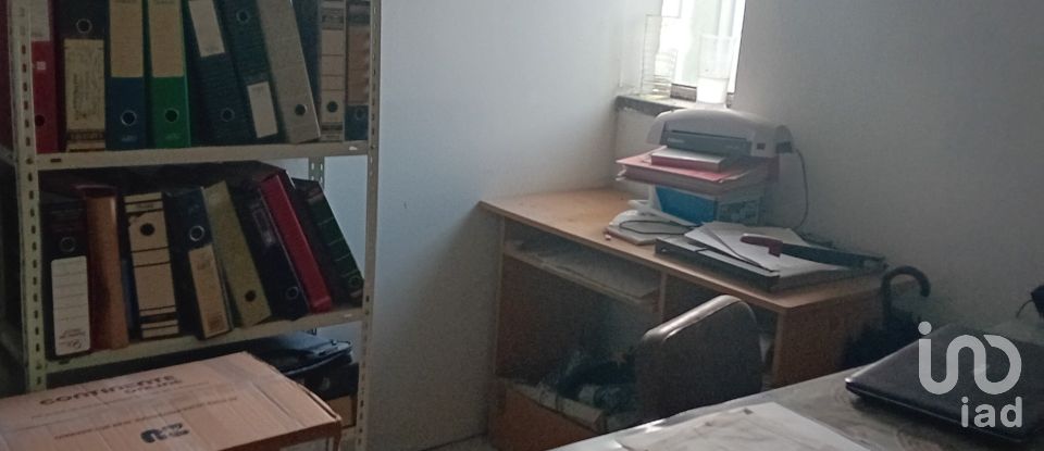 Moradia T4 em Lagoaça e Fornos de 136 m²