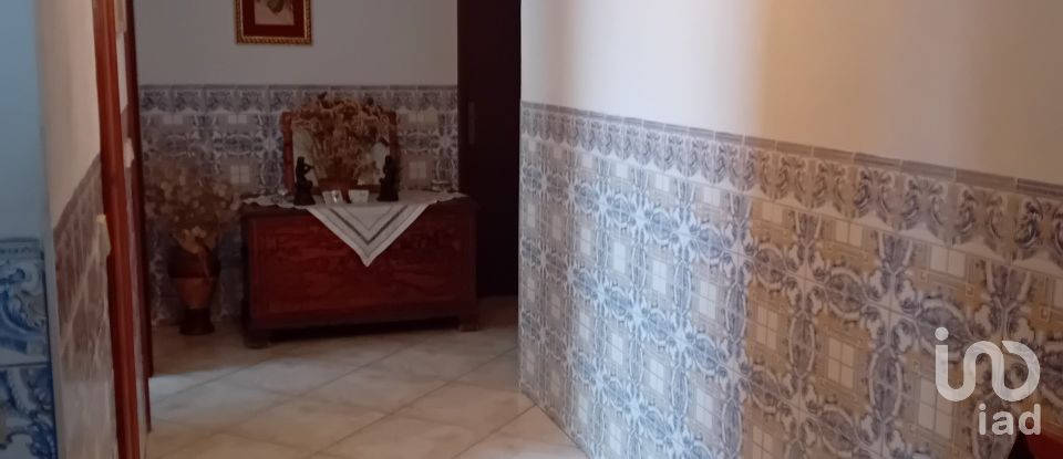 Moradia T4 em Lagoaça e Fornos de 136 m²