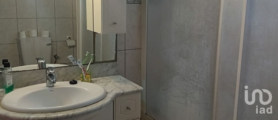 Moradia T4 em Lagoaça e Fornos de 136 m²