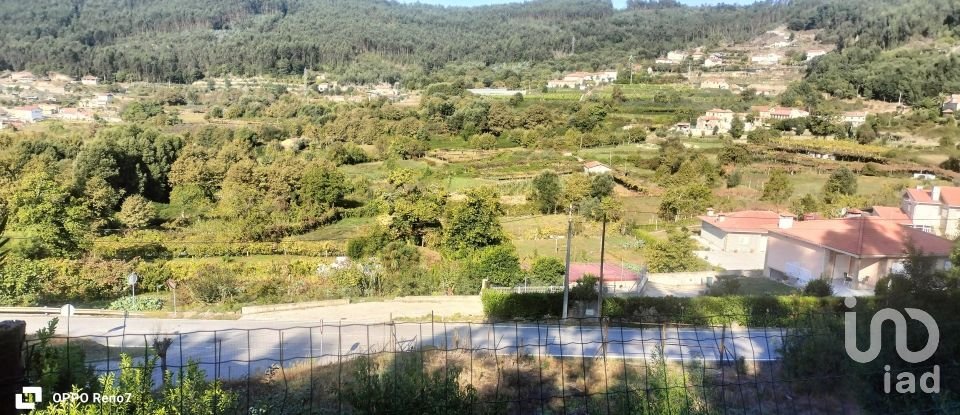 Terreno urbano em Luzim e Vila Cova de 3 630 m²