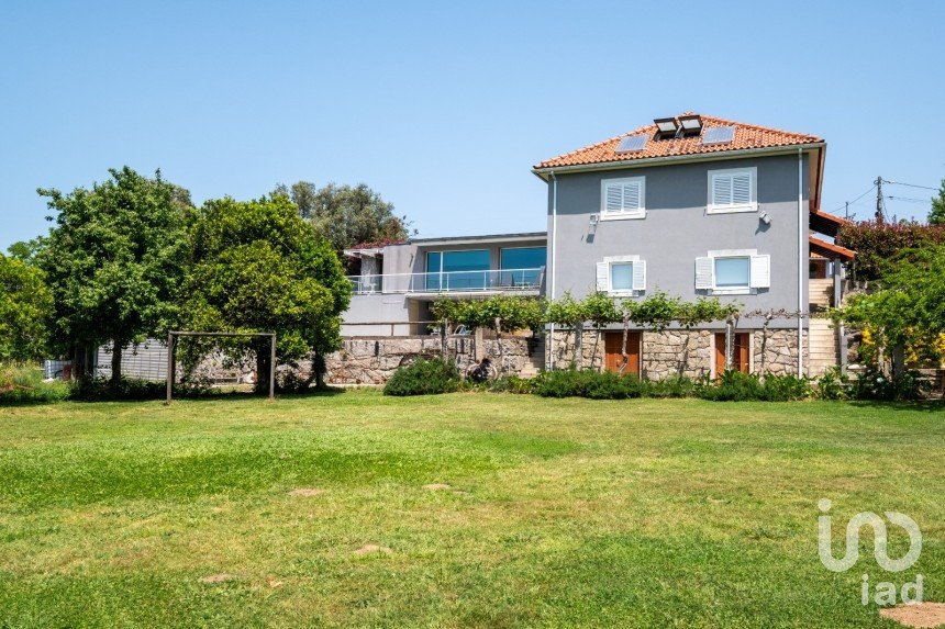 Quinta T7 em Cambeses de 593 m²