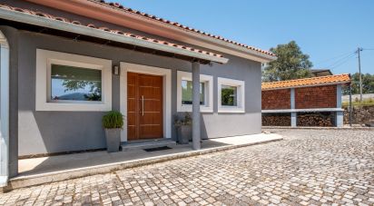 Farm T7 in Cambeses of 593 m²