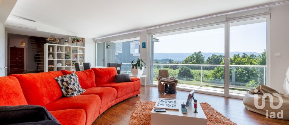 Quinta T7 em Cambeses de 593 m²