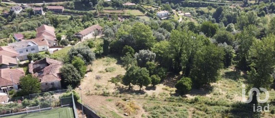 Casa de Campo T4 em Arco de Baúlhe e Vila Nune de 200 m²