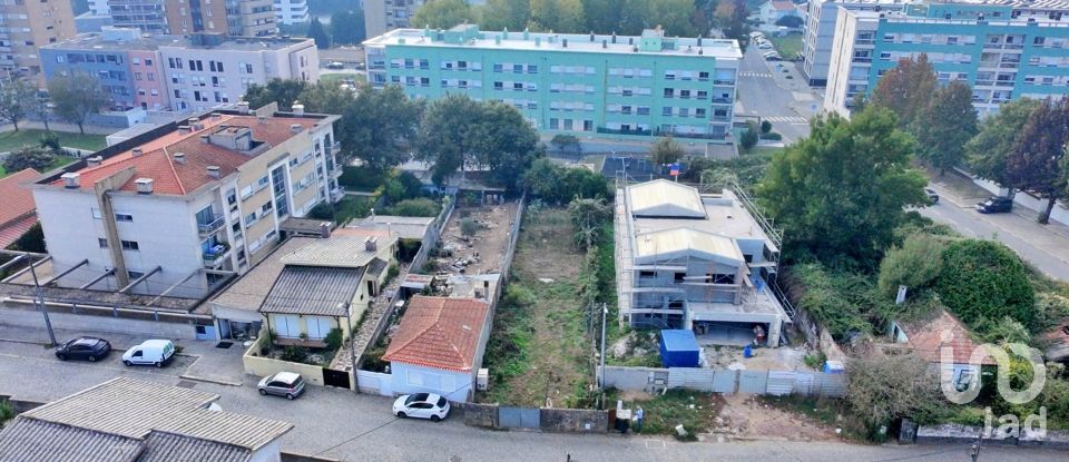 Terrain à bâtir à Moreira de 476 m²