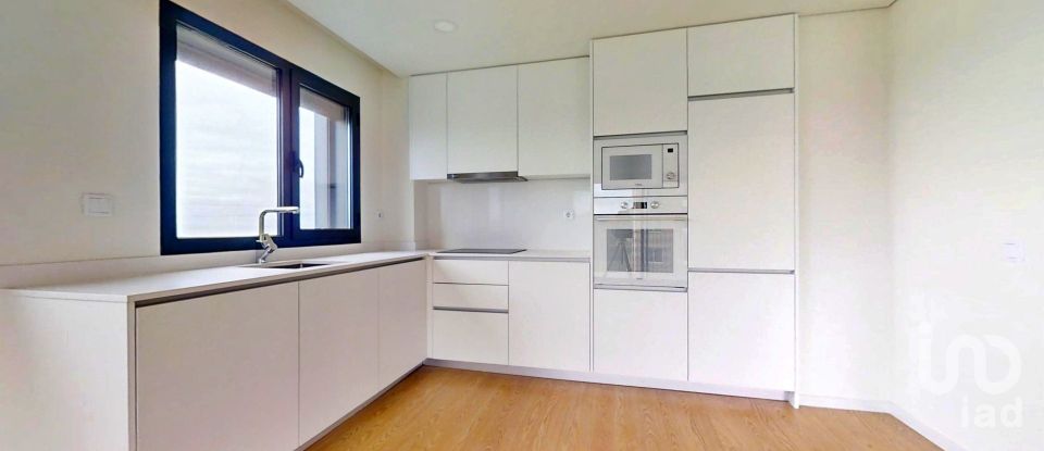 Apartment T3 in Santa Marinha E São Pedro Da Afurada of 117 m²