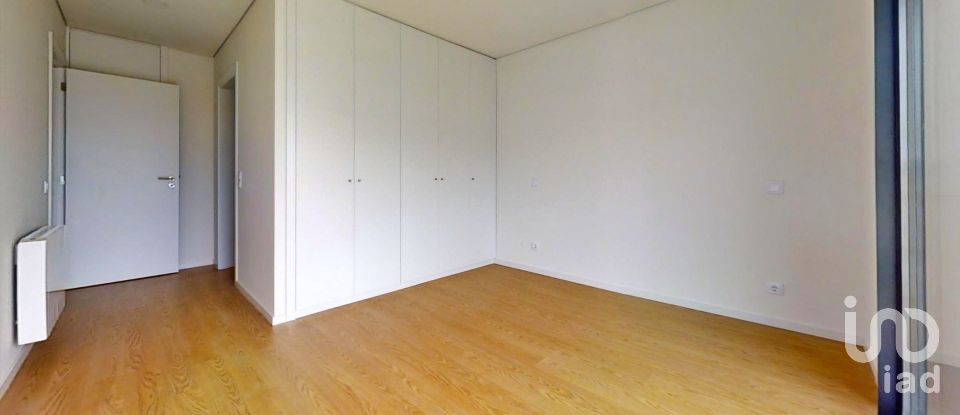 Apartment T3 in Santa Marinha E São Pedro Da Afurada of 117 m²