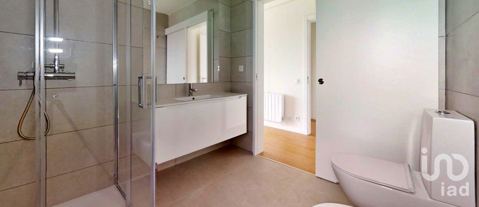 Apartment T3 in Santa Marinha E São Pedro Da Afurada of 117 m²