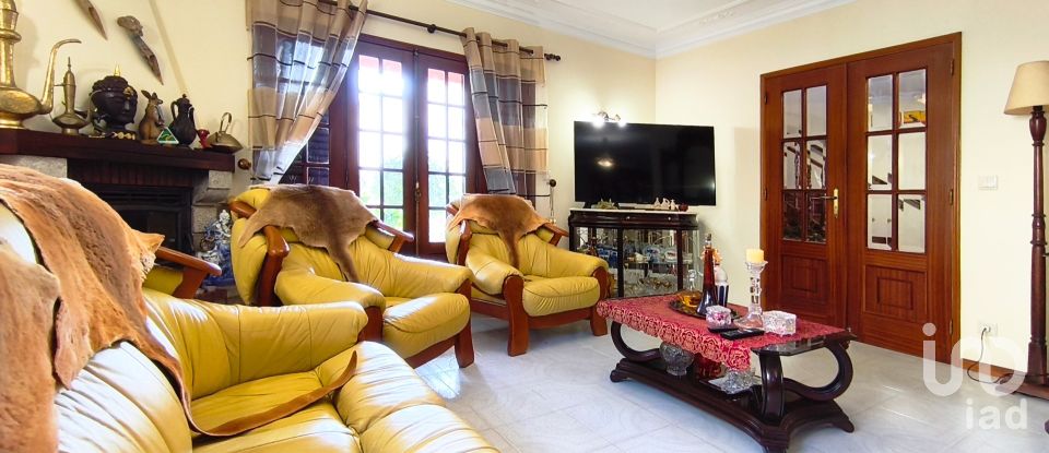 Casa / moradia T4 em Anha de 256 m²