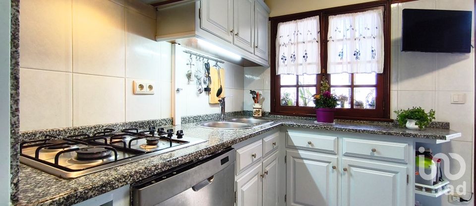 Casa / moradia T4 em Anha de 256 m²