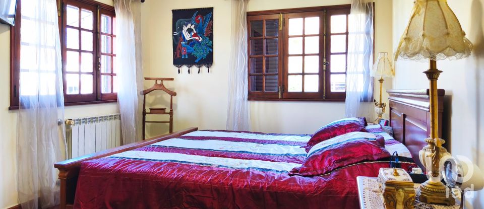 Casa / moradia T4 em Anha de 256 m²