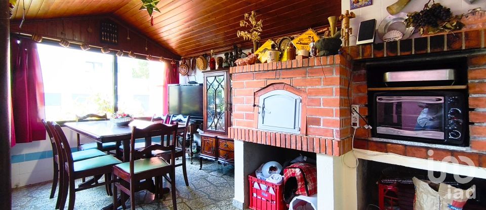 Casa / moradia T4 em Anha de 256 m²