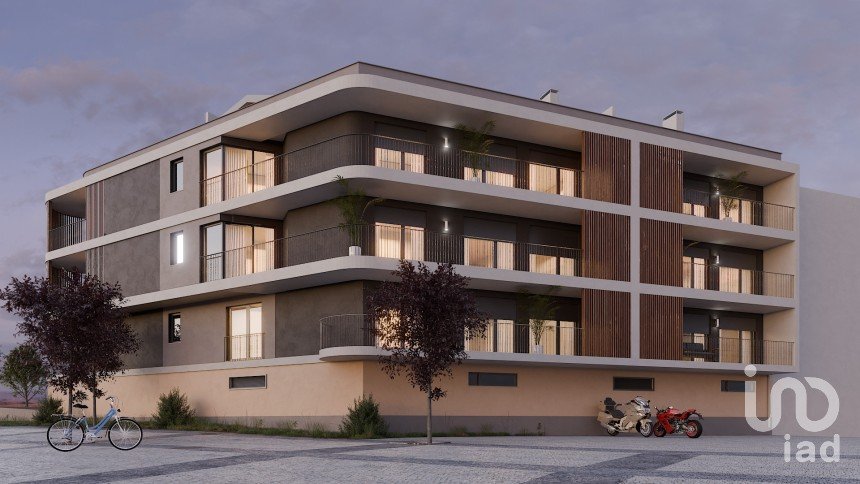 Apartamento T2 em Parceiros e Azoia de 102 m²