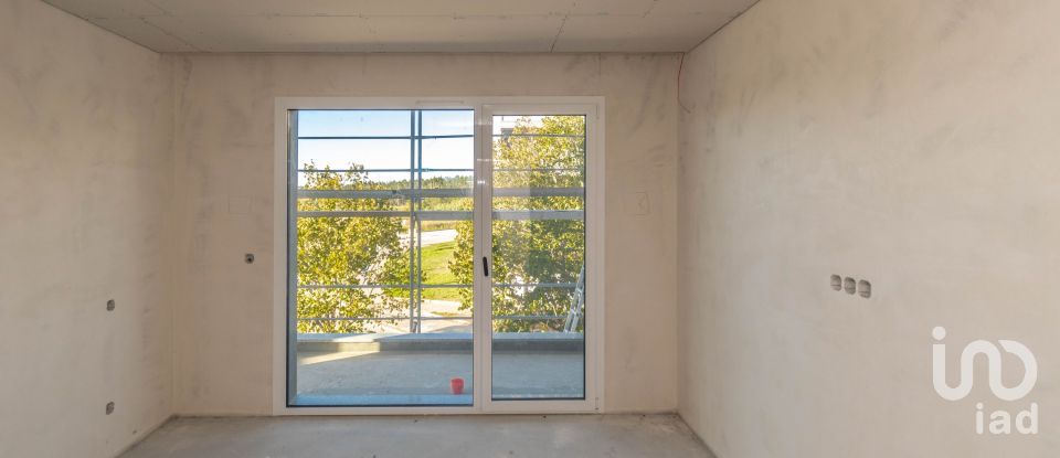 Apartamento T2 em Parceiros e Azoia de 102 m²