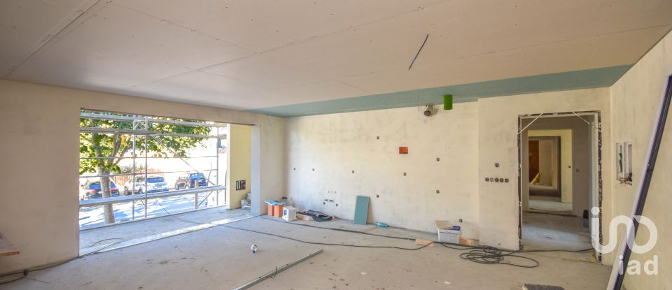 Apartamento T2 em Parceiros e Azoia de 82 m²