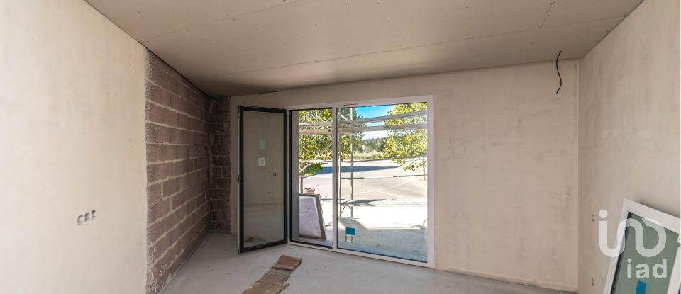 Apartamento T2 em Parceiros e Azoia de 82 m²