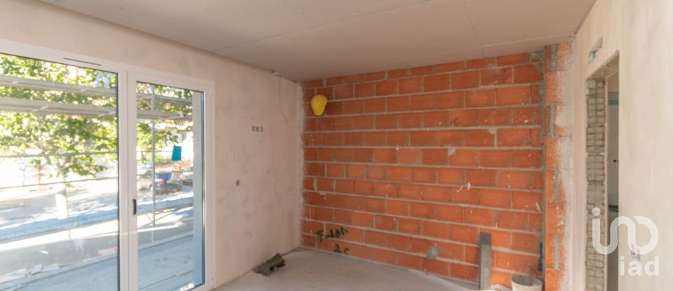 Apartamento T2 em Parceiros e Azoia de 82 m²