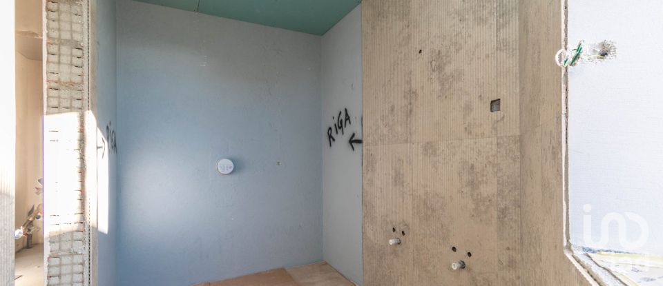 Apartamento T2 em Parceiros e Azoia de 82 m²