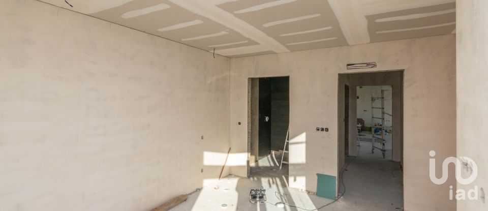 Apartamento T2 em Parceiros e Azoia de 74 m²