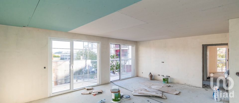 Apartamento T2 em Parceiros e Azoia de 74 m²