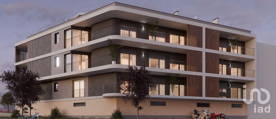 Apartamento T2 em Parceiros e Azoia de 74 m²