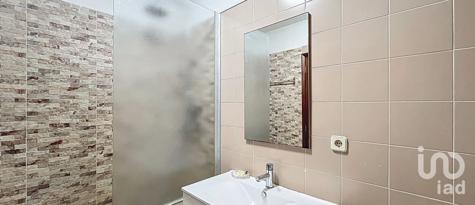 Apartment T2 in Aldoar, Foz Do Douro E Nevogilde of 78 m²