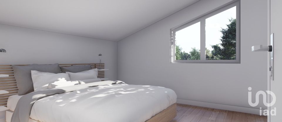 Moradia T3 em Atouguia da Baleia de 106 m²