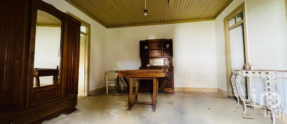 Lodge T5 in Romeira e Várzea of 213 m²