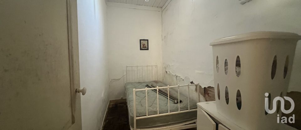 Lodge T5 in Romeira e Várzea of 213 m²