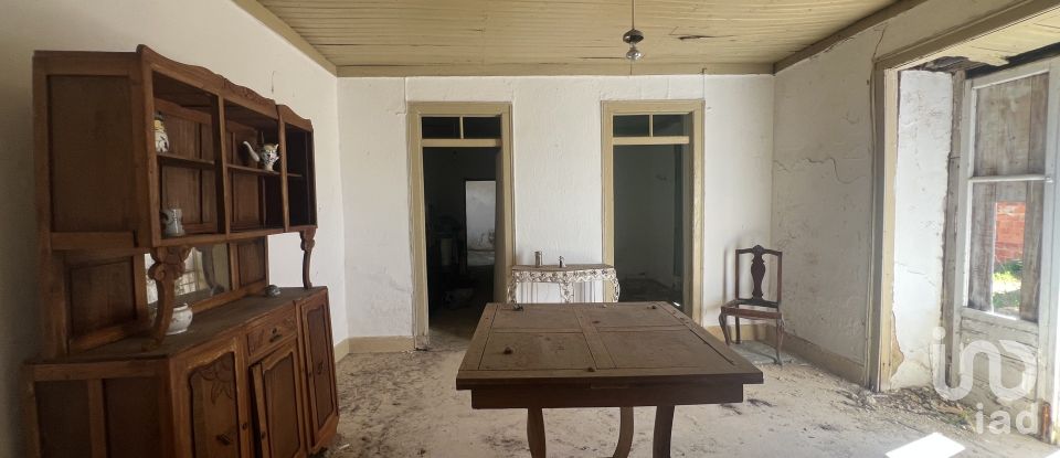 Lodge T5 in Romeira e Várzea of 213 m²