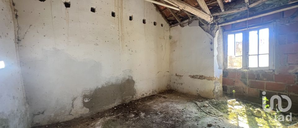 Lodge T5 in Romeira e Várzea of 213 m²