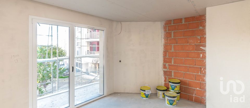 Apartamento T2 em Parceiros e Azoia de 74 m²