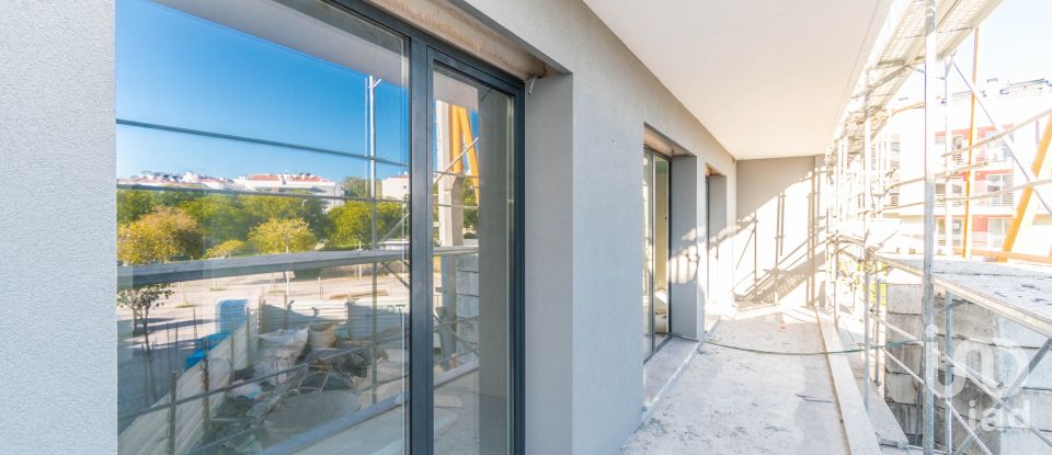 Apartamento T2 em Parceiros e Azoia de 74 m²