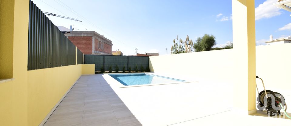 Moradia T3 em Almancil de 166 m²