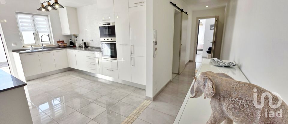 Moradia T3 em Benfica do Ribatejo de 140 m²