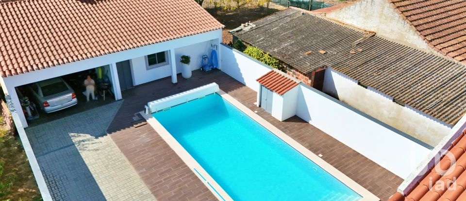 Moradia T3 em Benfica do Ribatejo de 140 m²