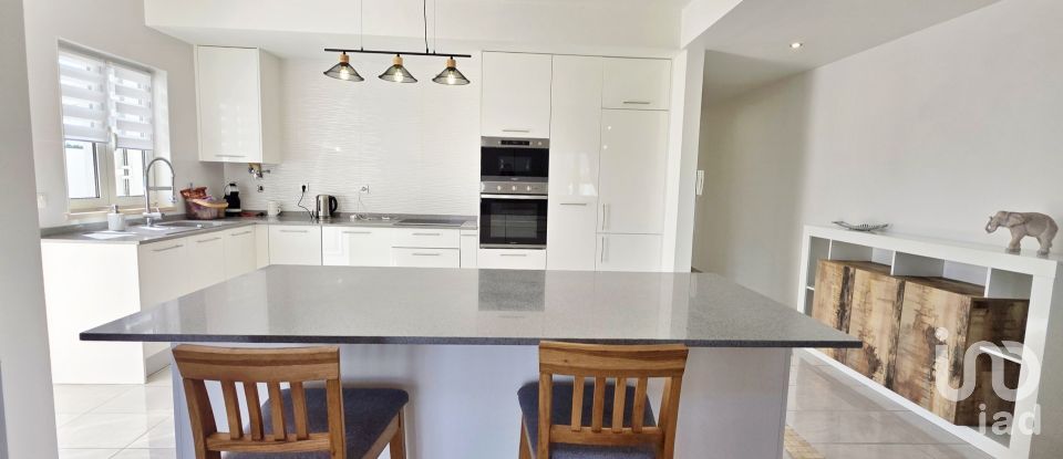 Moradia T3 em Benfica do Ribatejo de 140 m²