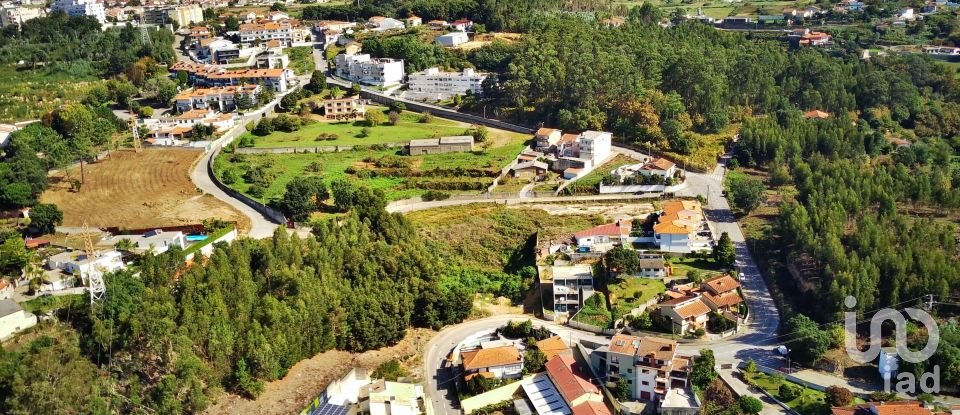 Terreno urbano em Gondomar (São Cosme), Valbom e Jovim de 7 000 m²